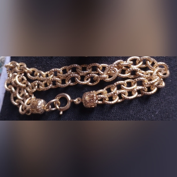 VintageAvon 2 piece 1972 Gold Tassel Necklace,and bracelet or extension set - Picture 3 of 4